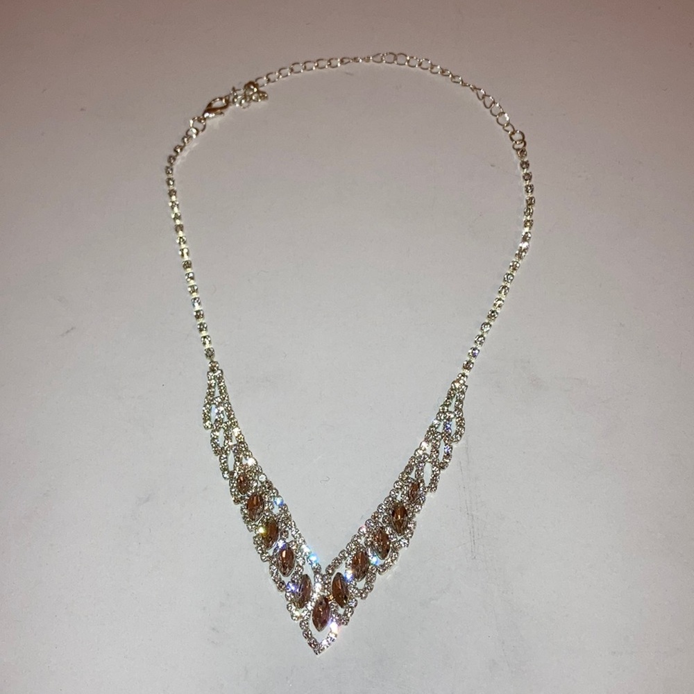 Windsor Elegant Tear Drop Rhinestone Necklace